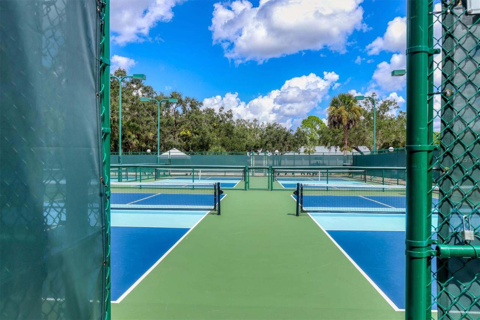 Image 86 of 96 For 4621 Longwater  111