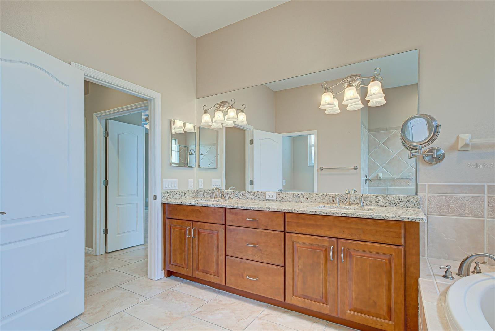 Image 28 of 53 For 7333 Featherstone Boulevard