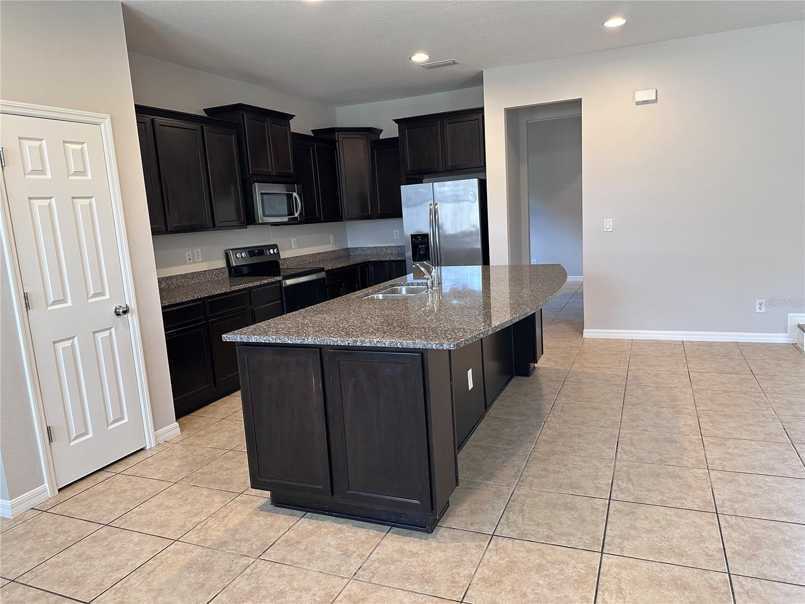 Image 7 of 24 For 6307 Pin Cherry Place