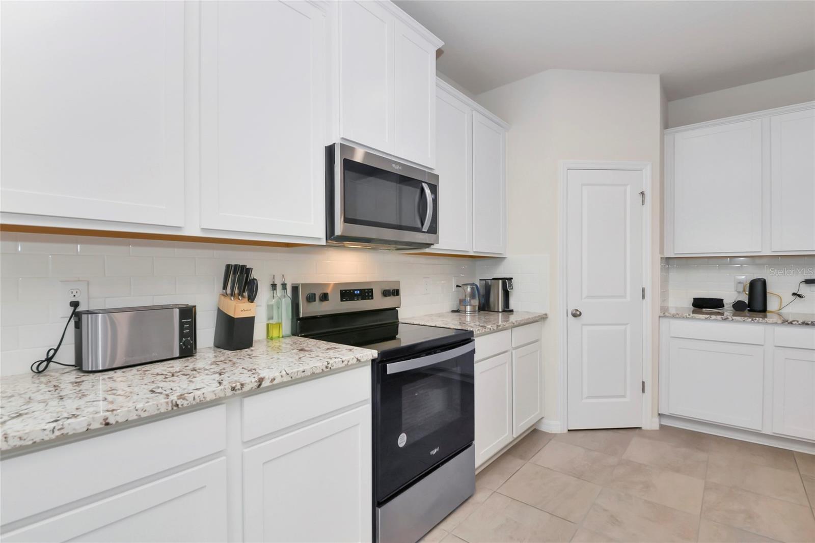 Image 14 of 65 For 627 160th Street E