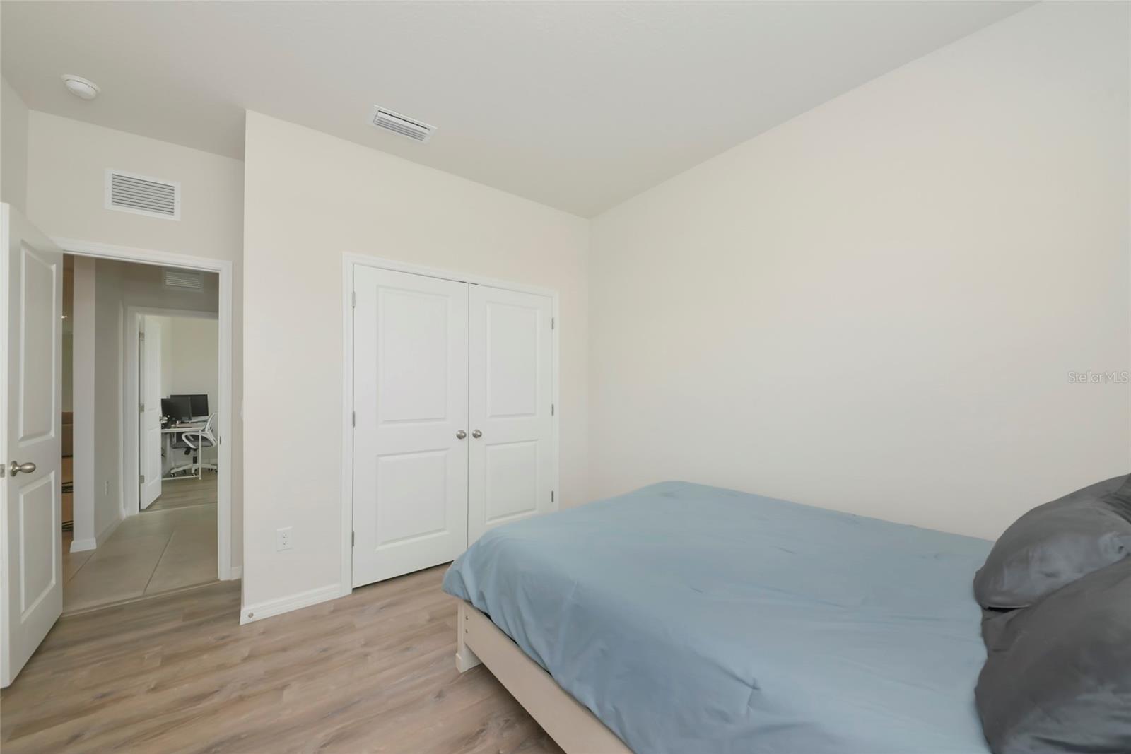 Image 27 of 65 For 627 160th Street E