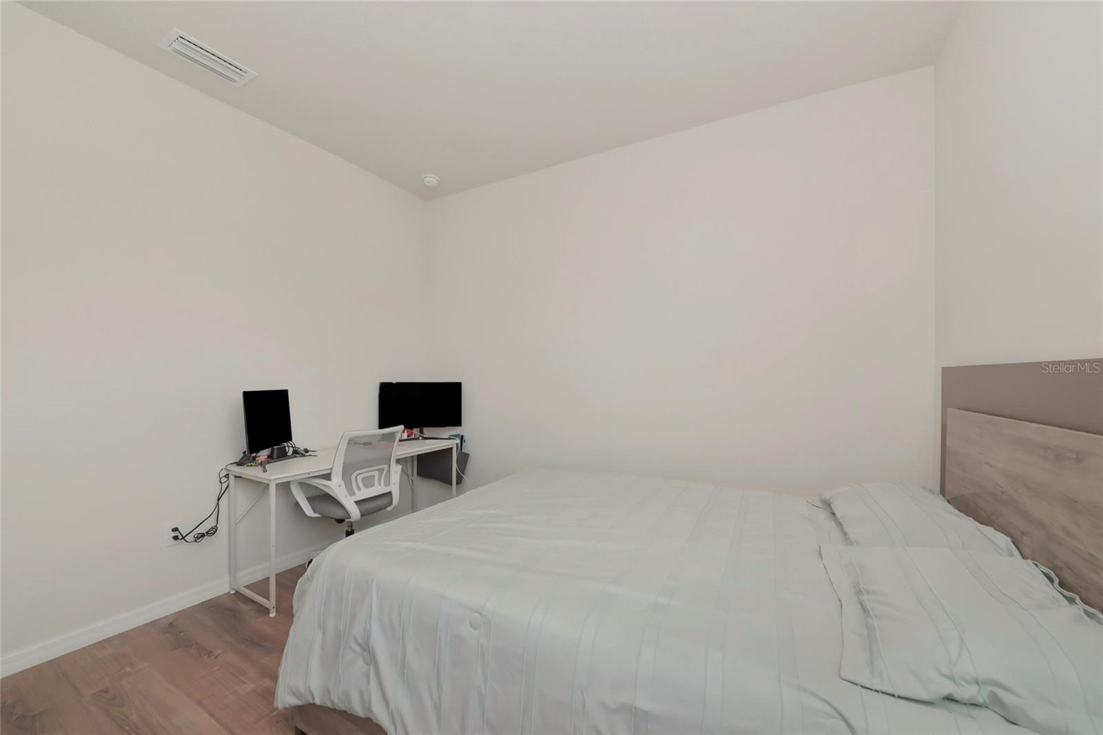 Image 32 of 65 For 627 160th Street E