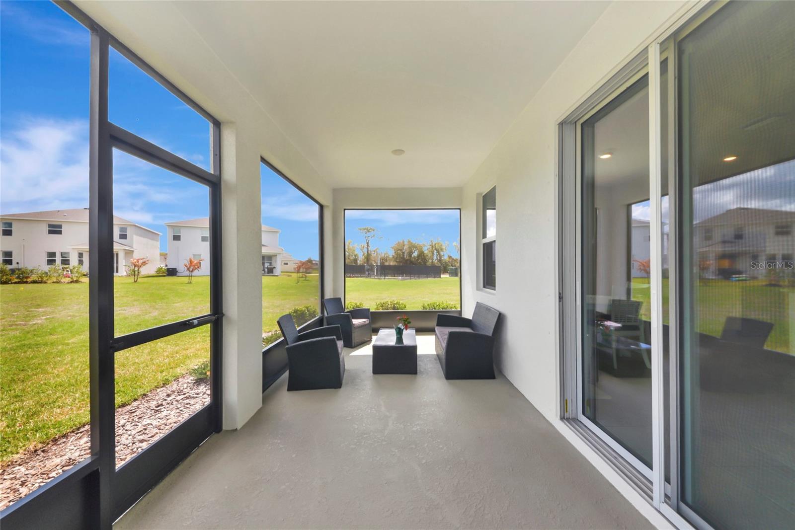 Image 40 of 65 For 627 160th Street E