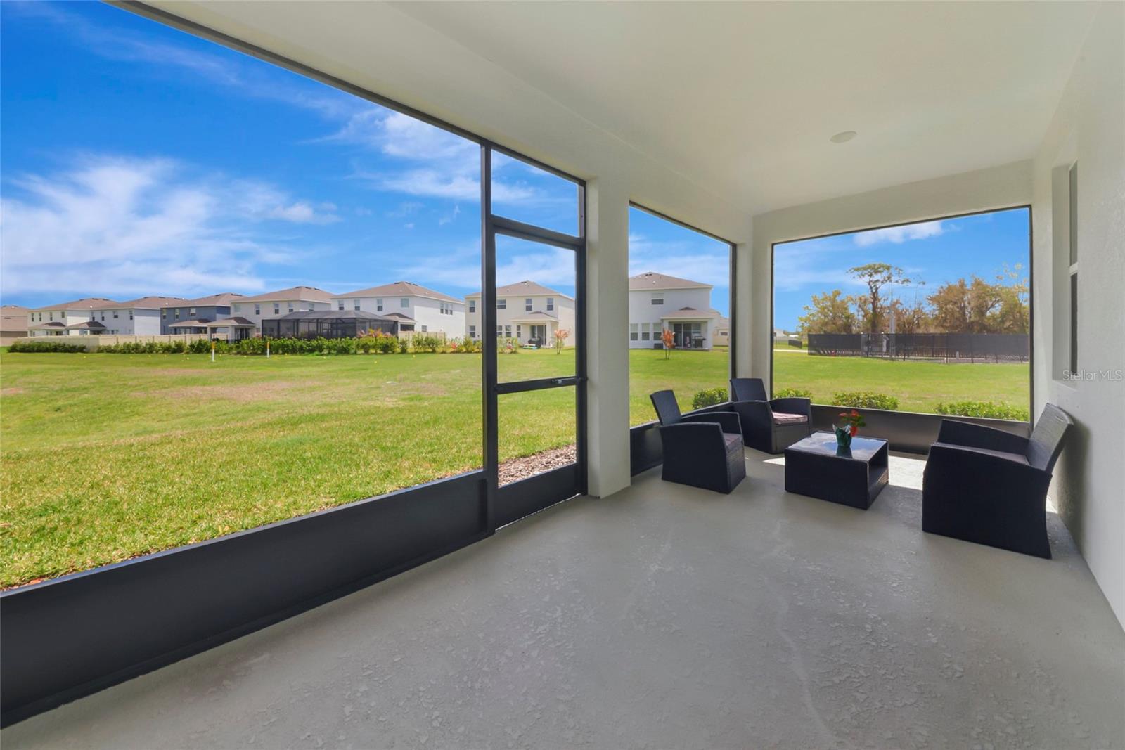 Image 41 of 65 For 627 160th Street E