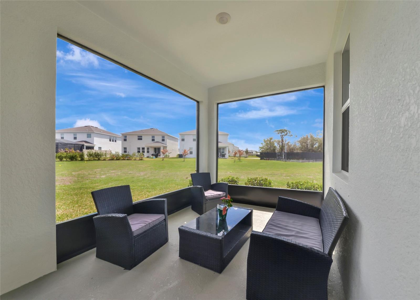 Image 42 of 65 For 627 160th Street E