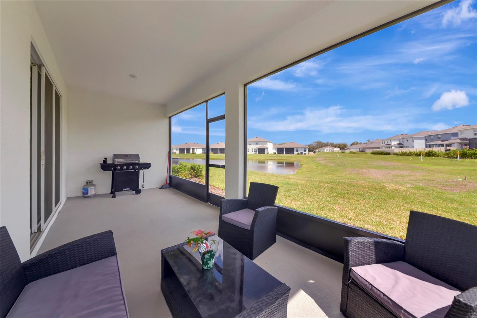 Image 43 of 65 For 627 160th Street E