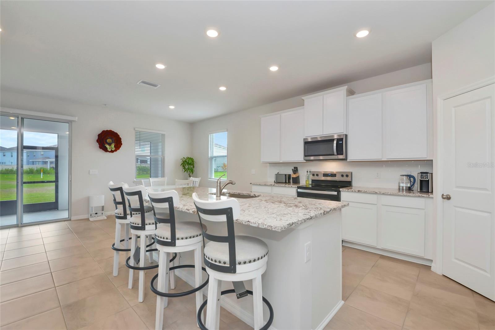 Image 9 of 65 For 627 160th Street E