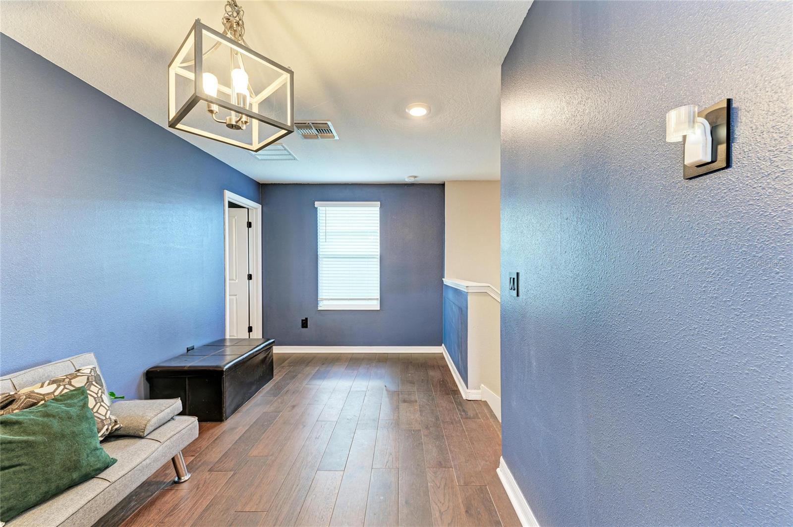 Image 23 of 48 For 17112 Yellow Pine Street