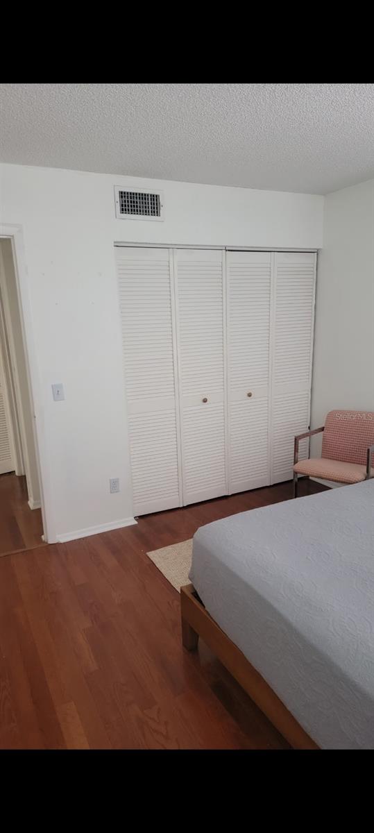 Image 22 of 25 For 5647 Summer Side Lane 41a