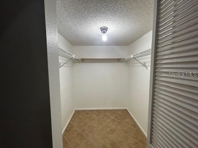 Image 7 of 25 For 5647 Summer Side Lane 41a