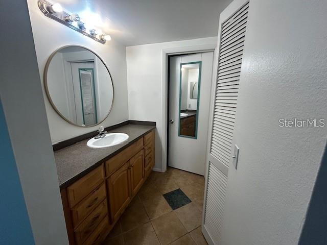 Image 9 of 25 For 5647 Summer Side Lane 41a