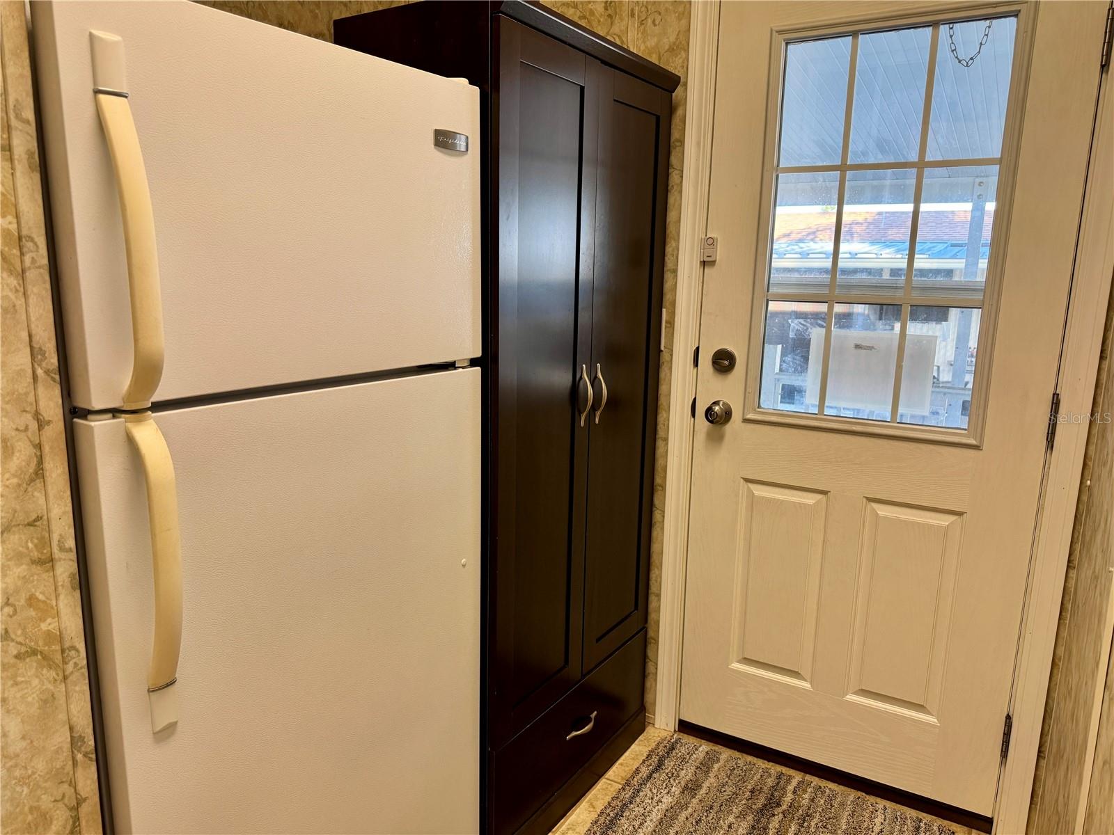 Image 11 of 31 For 1007 50th Avenue W