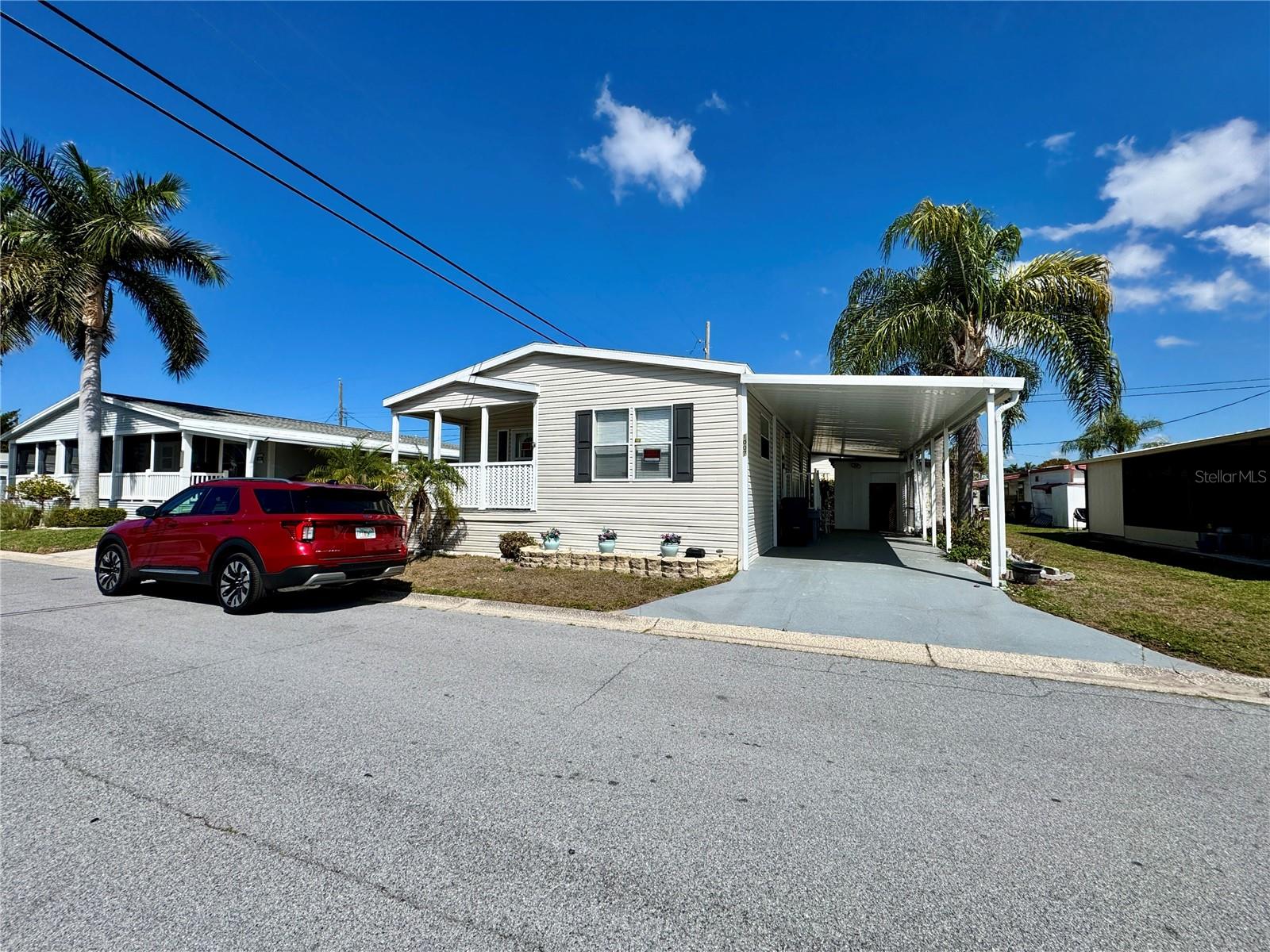 Image 2 of 31 For 1007 50th Avenue W