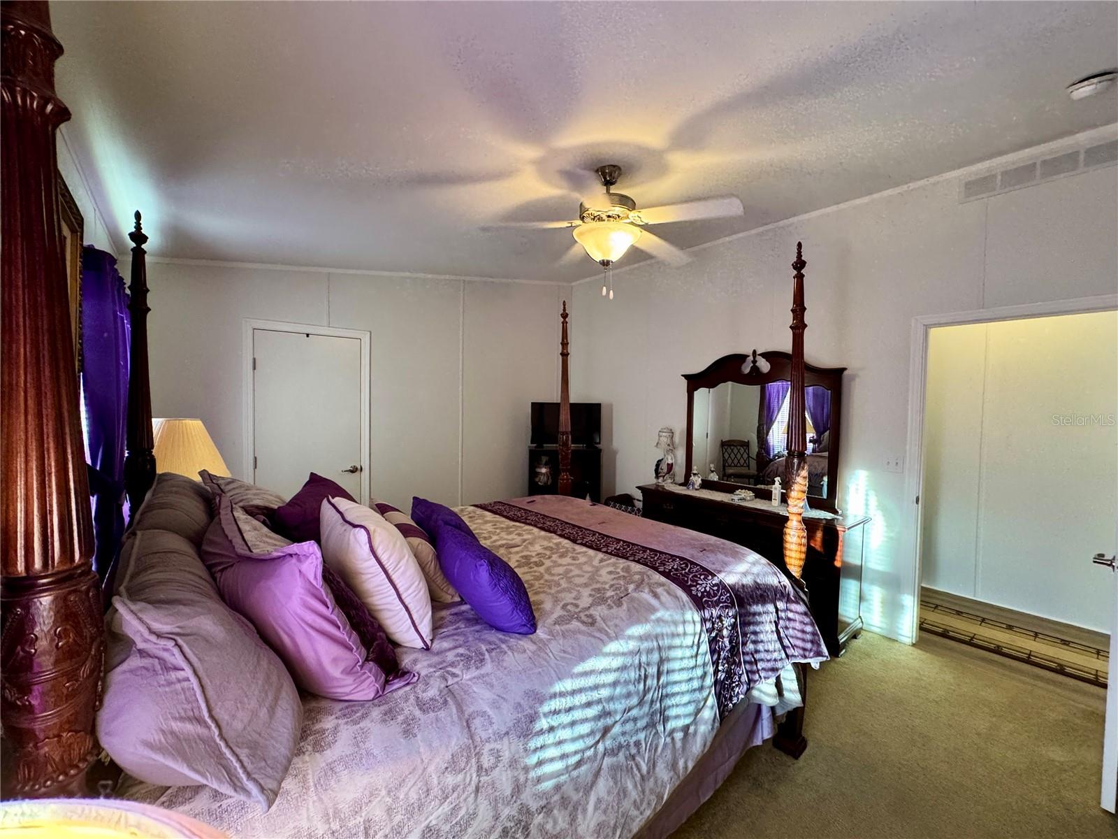 Image 21 of 31 For 1007 50th Avenue W