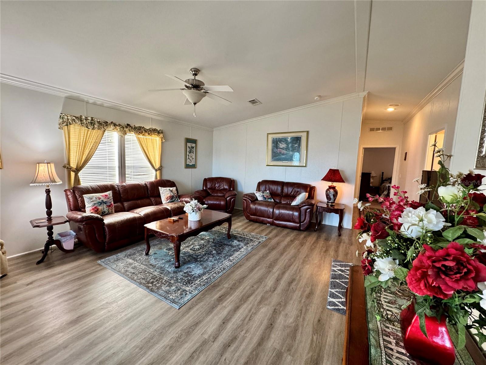 Image 3 of 31 For 1007 50th Avenue W