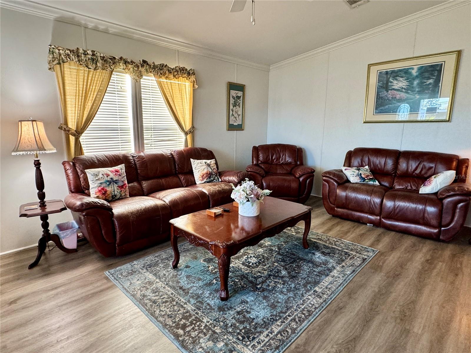 Image 7 of 31 For 1007 50th Avenue W