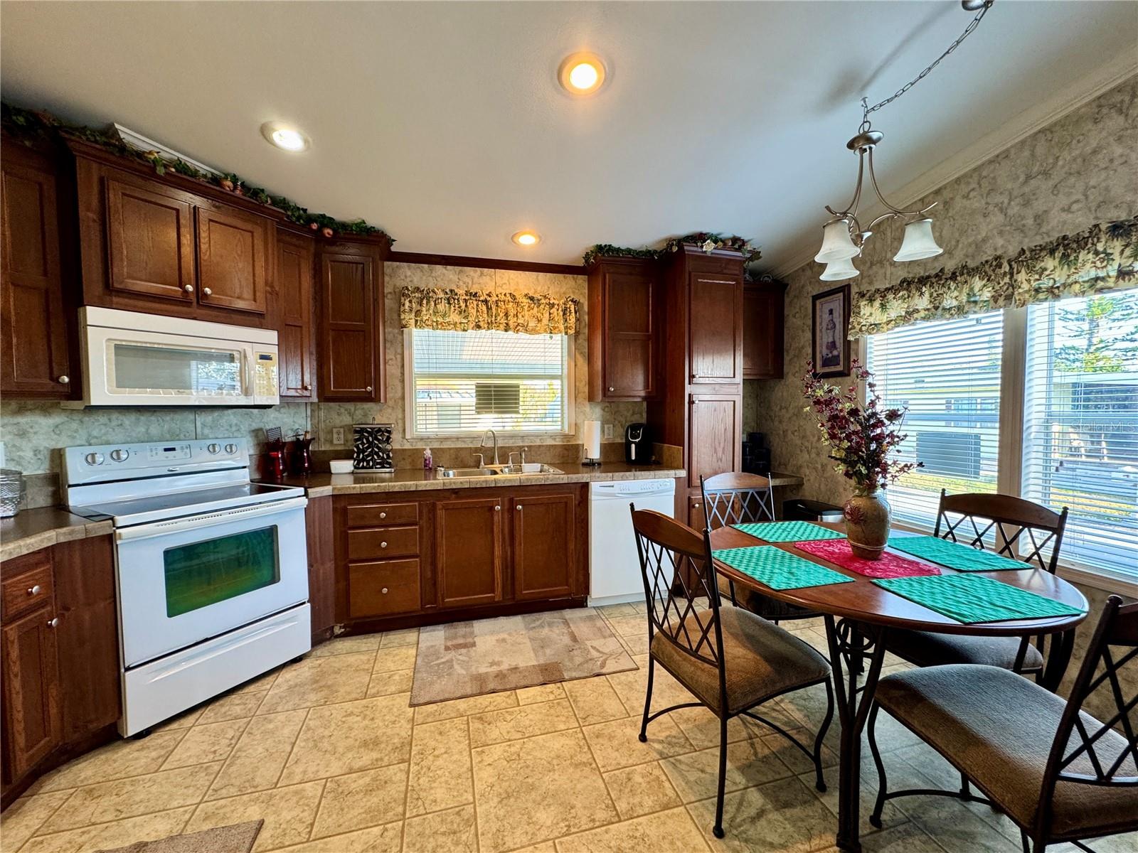 Image 8 of 31 For 1007 50th Avenue W