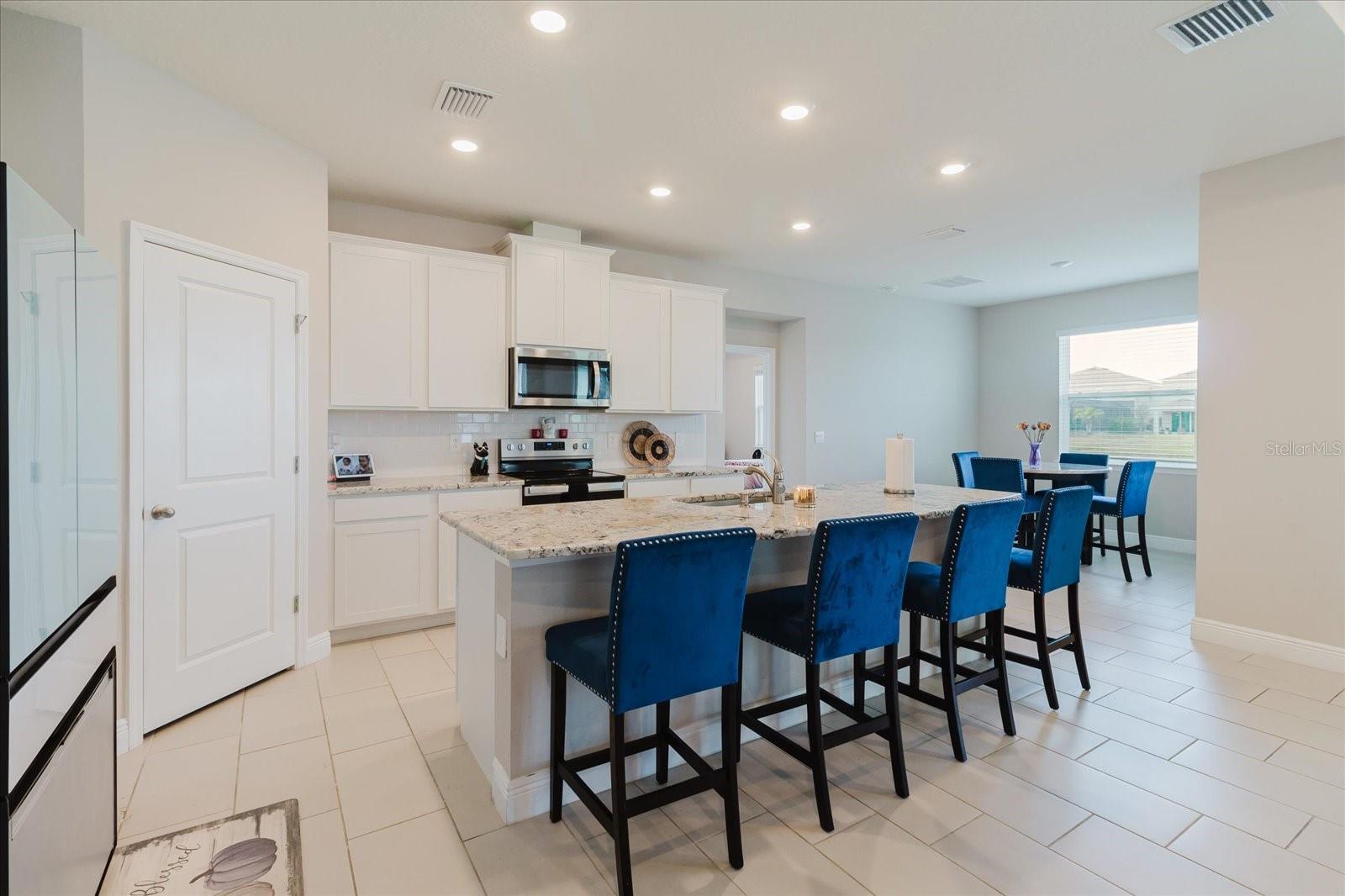 Image 19 of 76 For 17544 Cantarina Cove