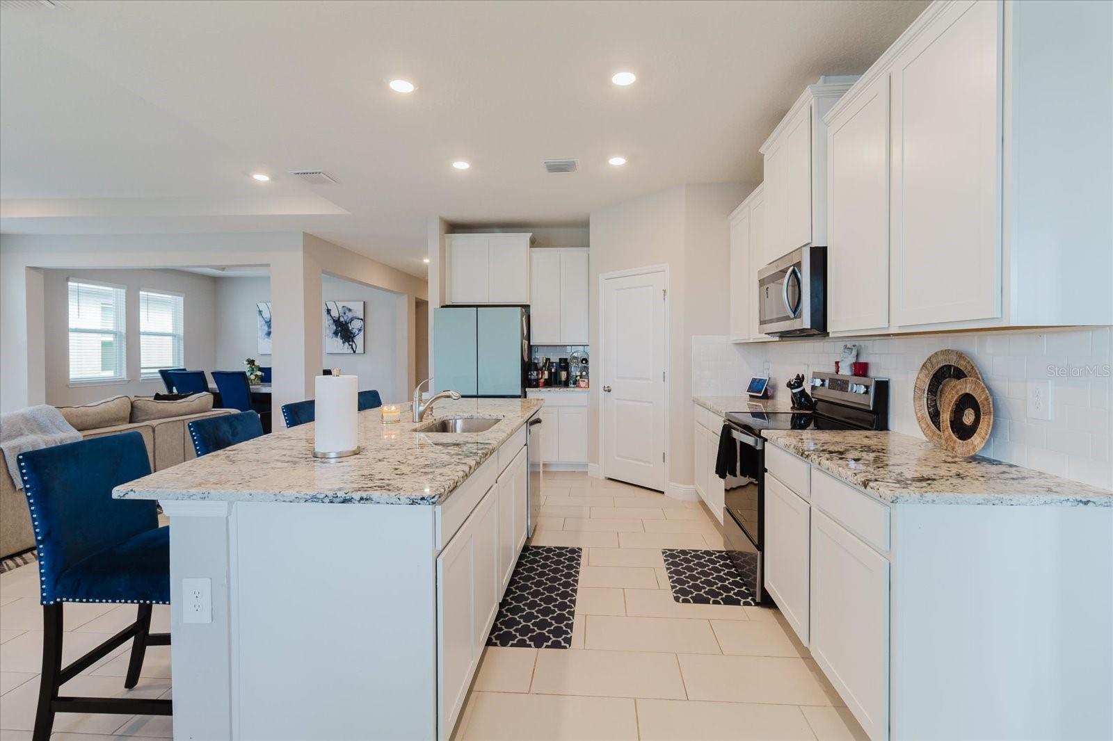 Image 22 of 76 For 17544 Cantarina Cove