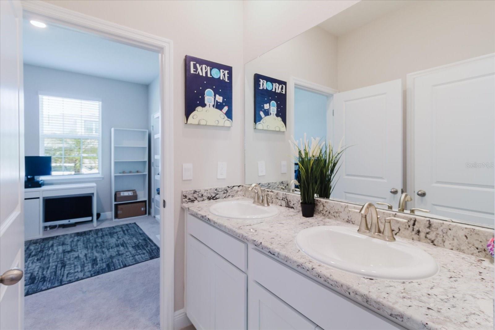 Image 49 of 76 For 17544 Cantarina Cove