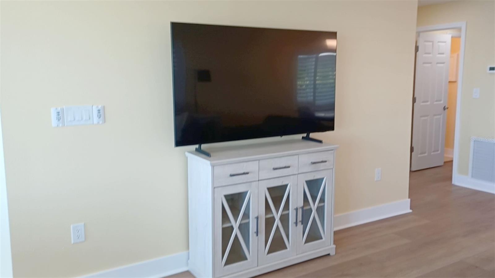 Image 10 of 18 For 6400 Flotilla Drive 78