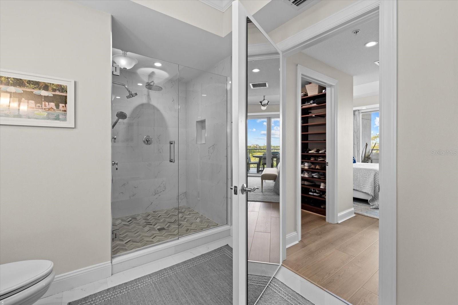 Image 27 of 100 For 1660 Summerhouse Lane 402