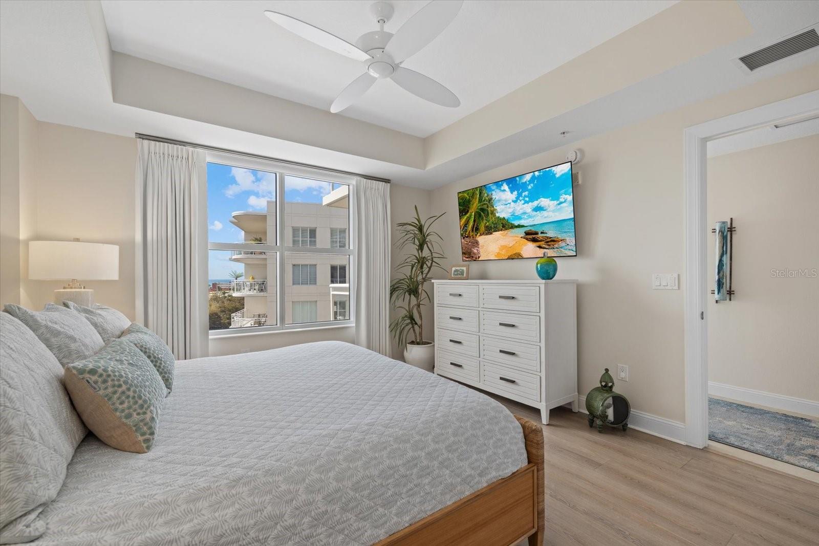 Image 29 of 100 For 1660 Summerhouse Lane 402