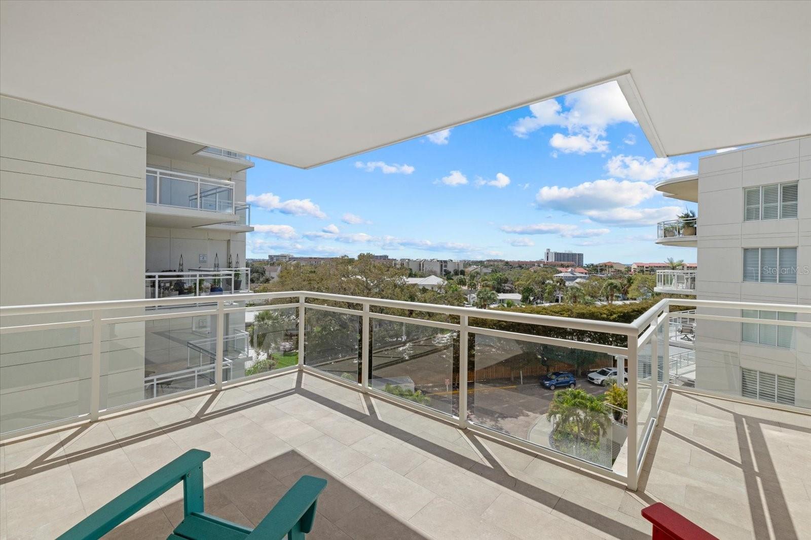 Image 36 of 100 For 1660 Summerhouse Lane 402