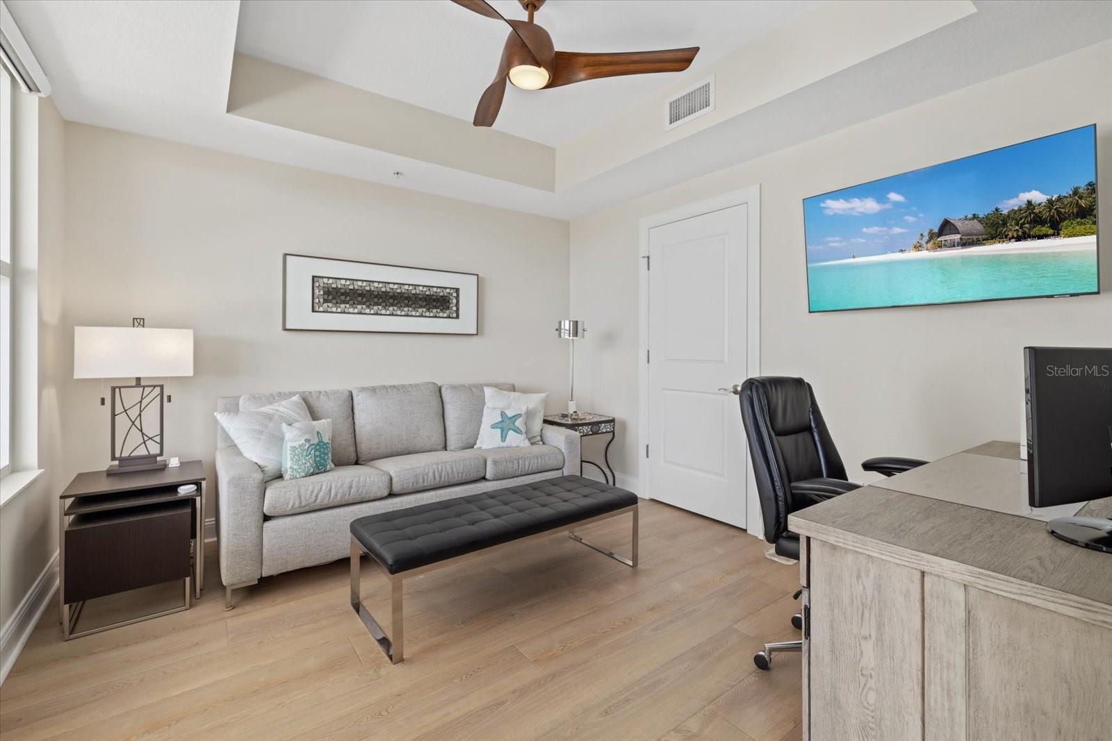 Image 37 of 100 For 1660 Summerhouse Lane 402