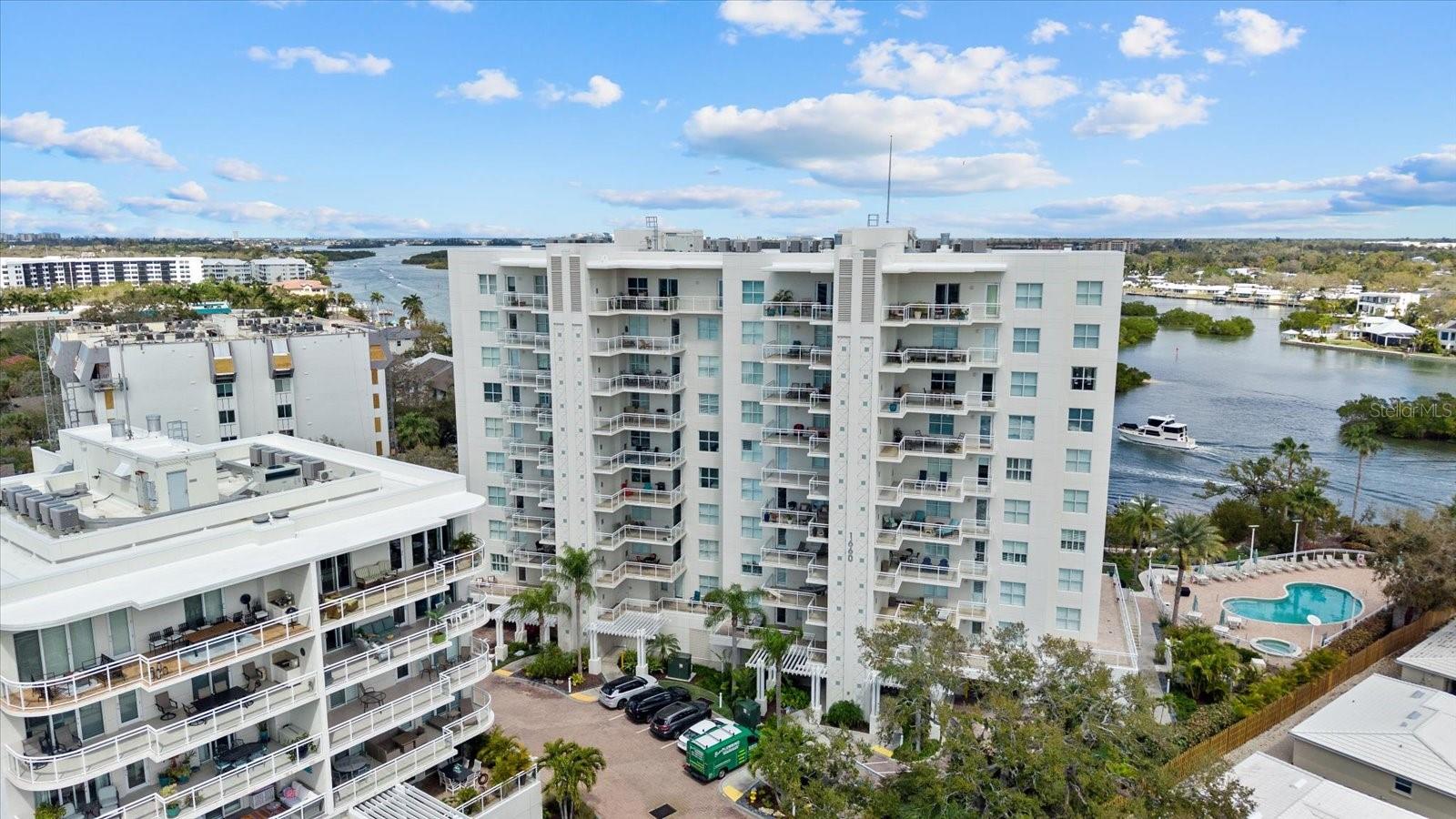 Image 70 of 100 For 1660 Summerhouse Lane 402