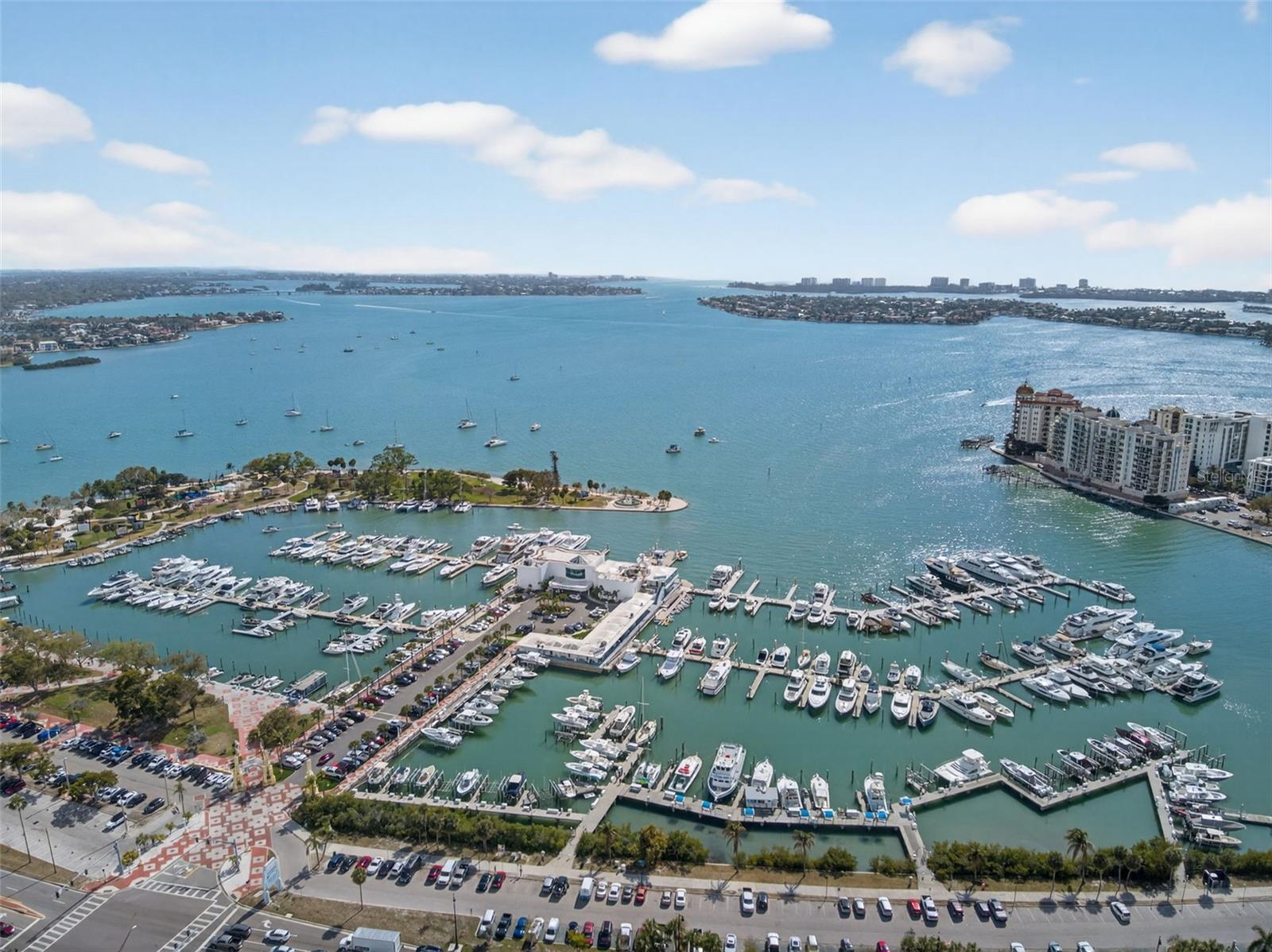 Image 5 of 32 For 1111 Gulfstream Avenue 16d