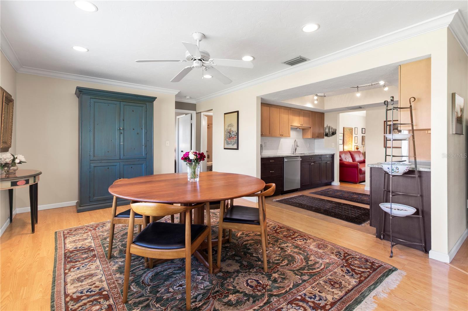 Image 14 of 48 For 7926 Cypress Lake Drive