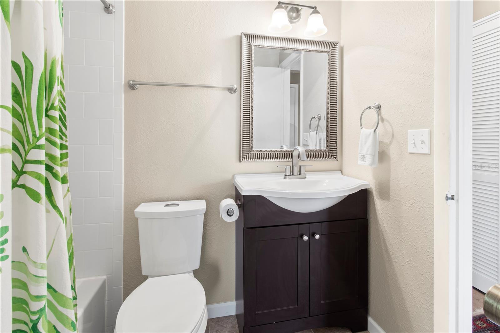 Image 29 of 48 For 7926 Cypress Lake Drive