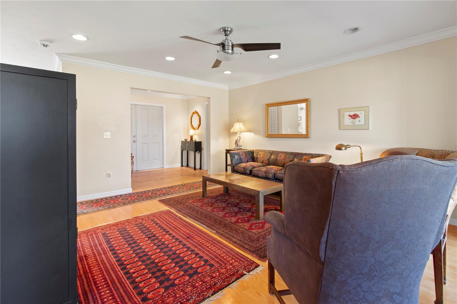 Image 8 of 48 For 7926 Cypress Lake Drive