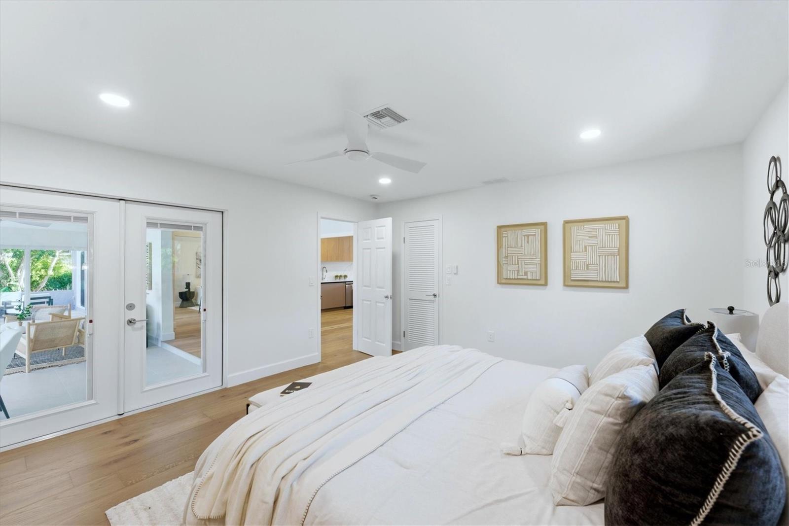 Listing photo id 20 for 700 Tropical Circle