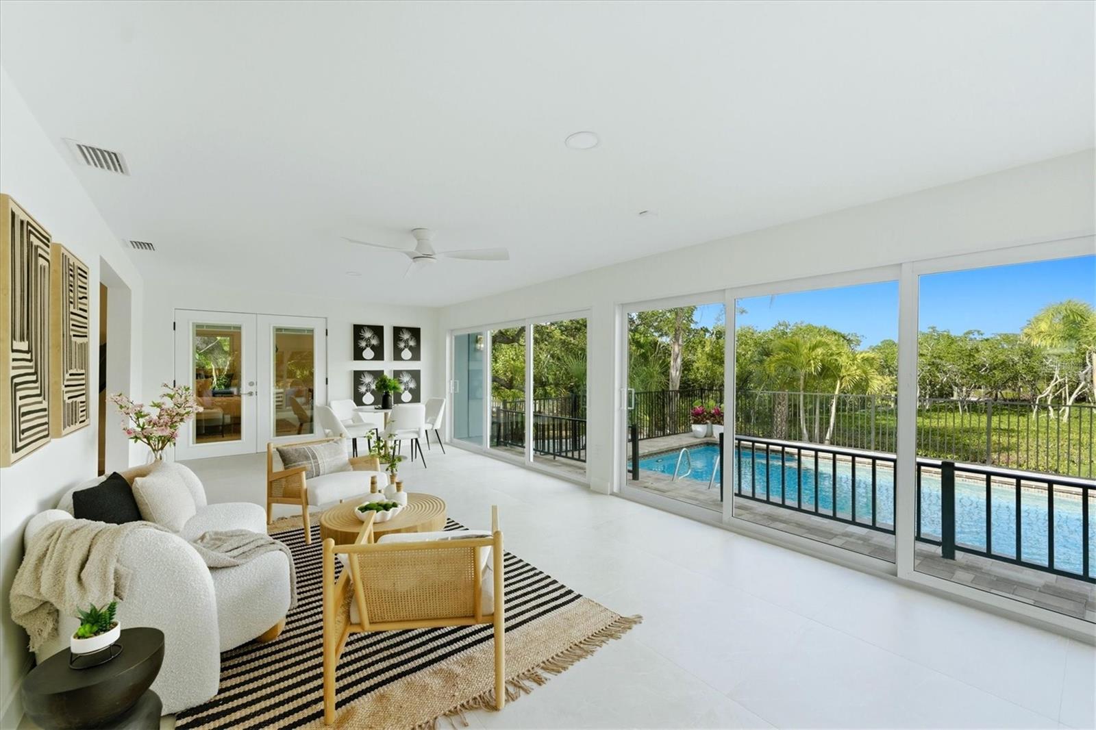 Listing photo id 23 for 700 Tropical Circle