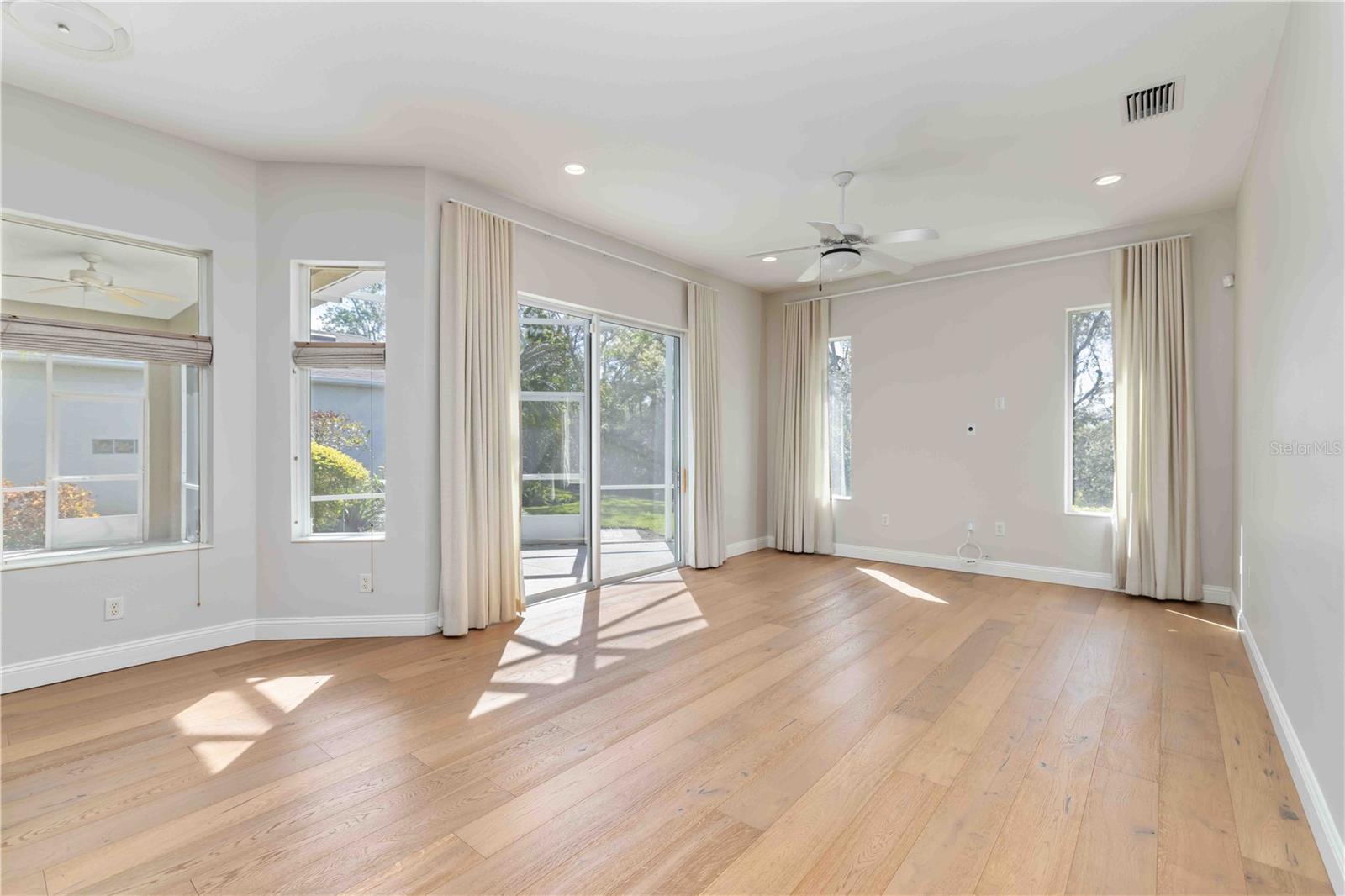 Image 18 of 67 For 7707 Ashley Circle