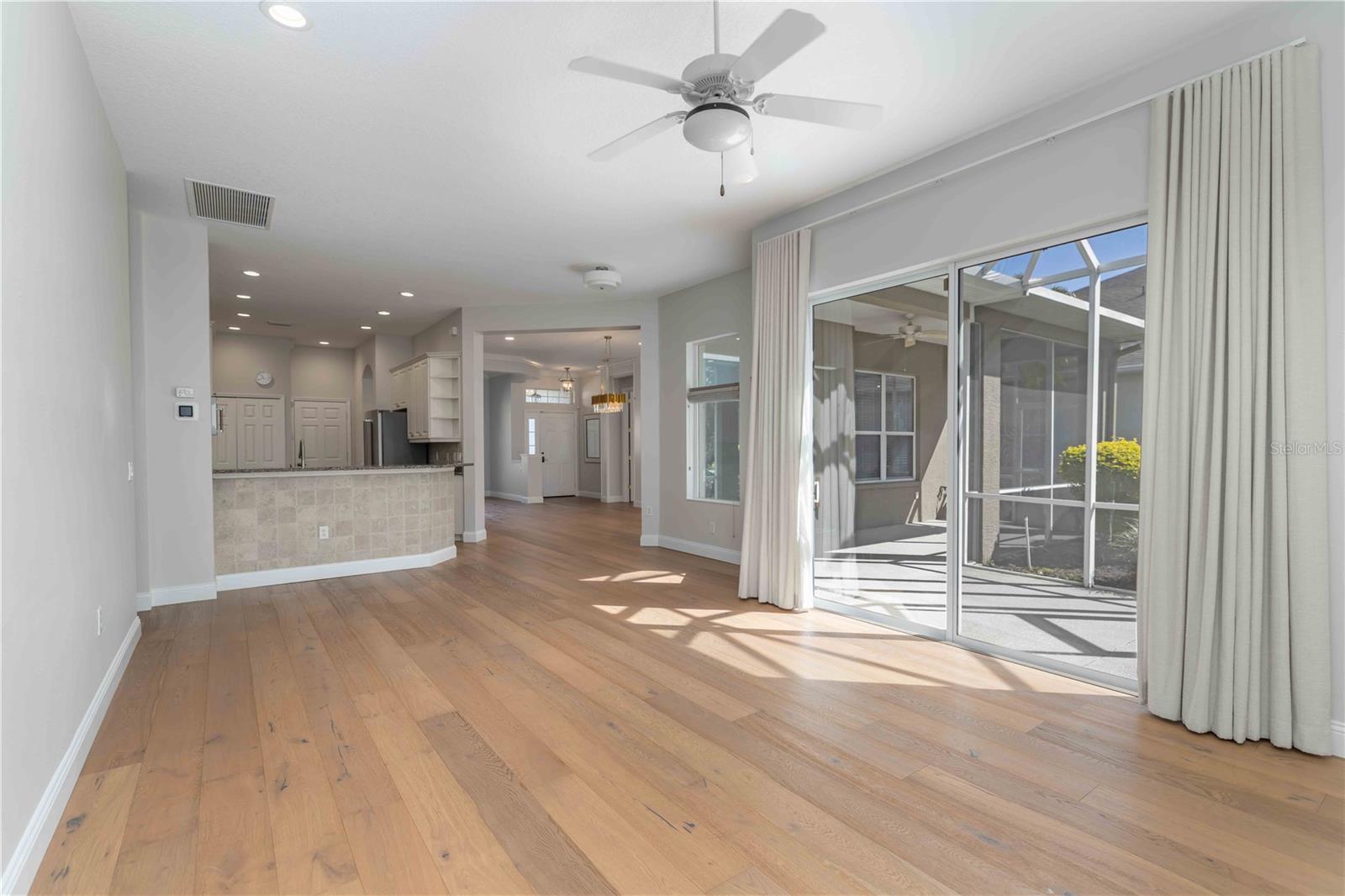 Image 21 of 67 For 7707 Ashley Circle