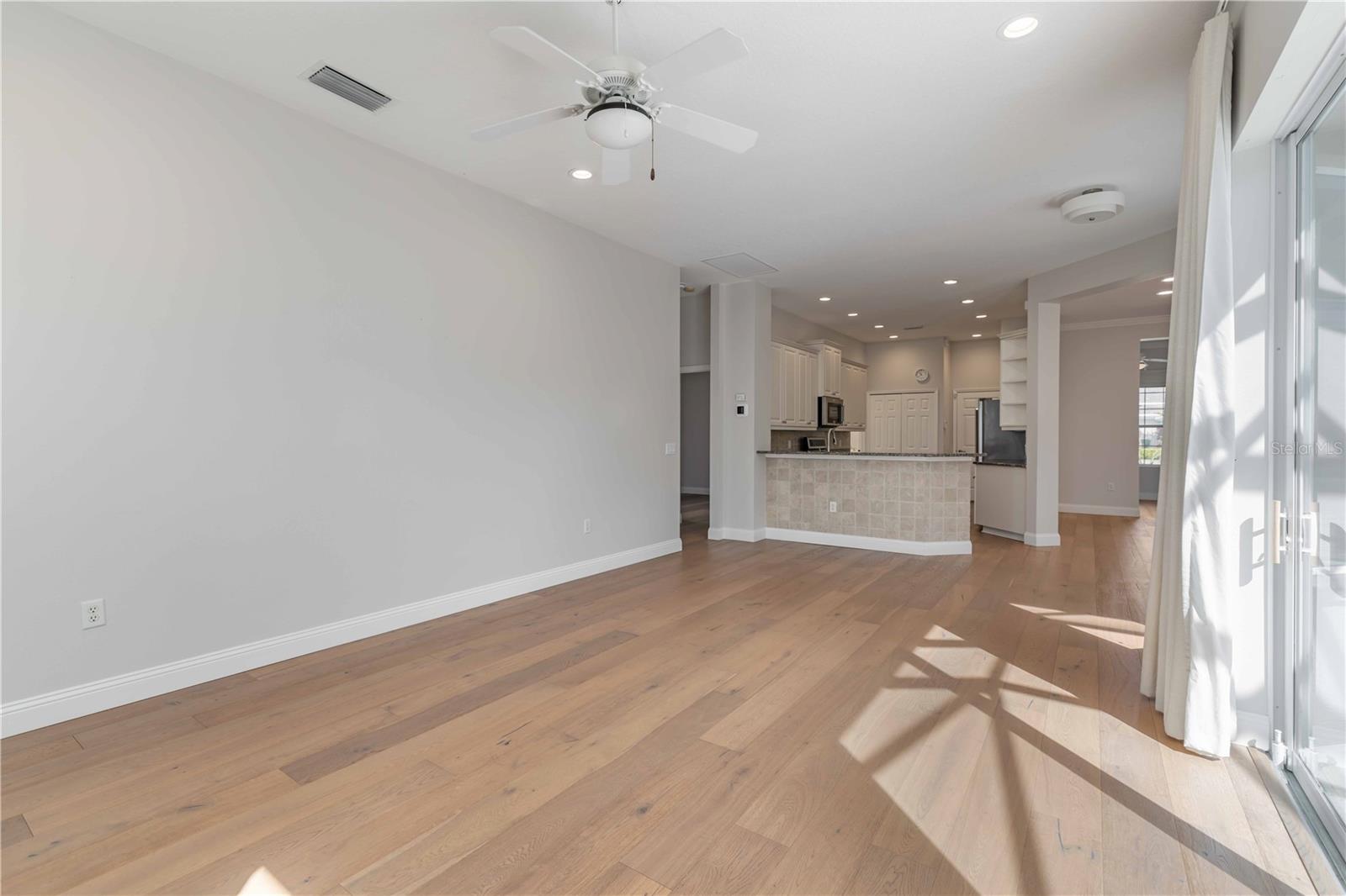 Image 22 of 67 For 7707 Ashley Circle