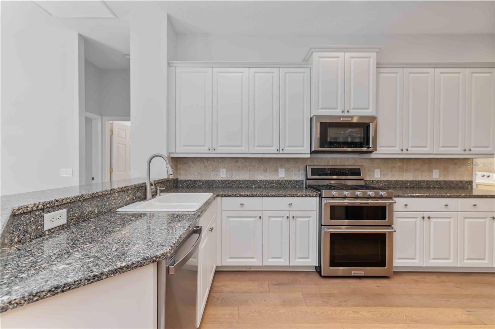 Image 26 of 67 For 7707 Ashley Circle