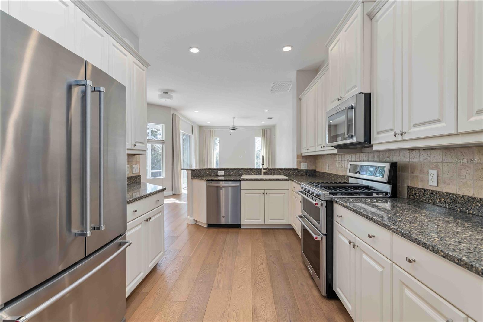 Image 27 of 67 For 7707 Ashley Circle