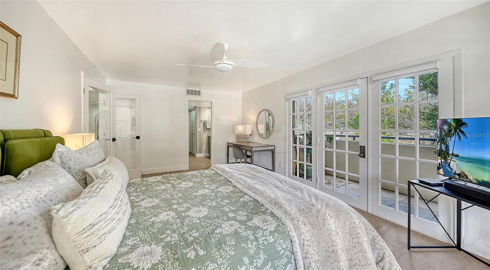 Image 16 of 35 For 825 Osprey Avenue 108