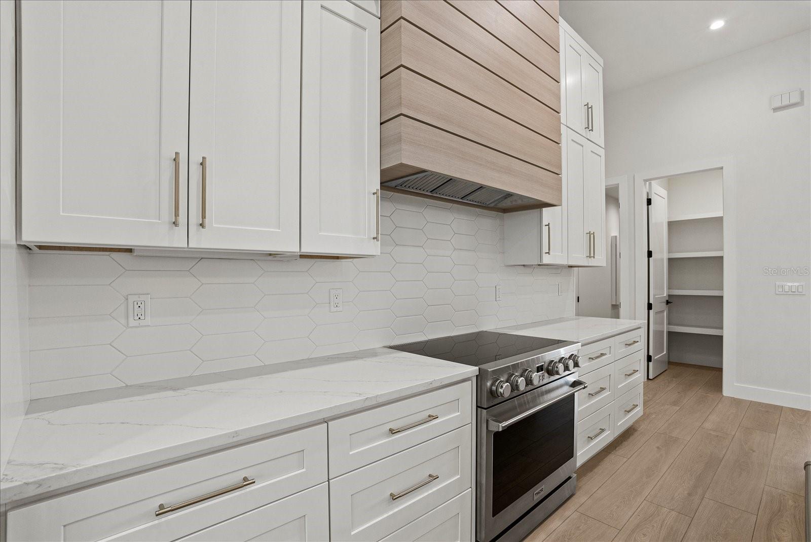 Image 15 of 38 For 1605 Landfall Drive