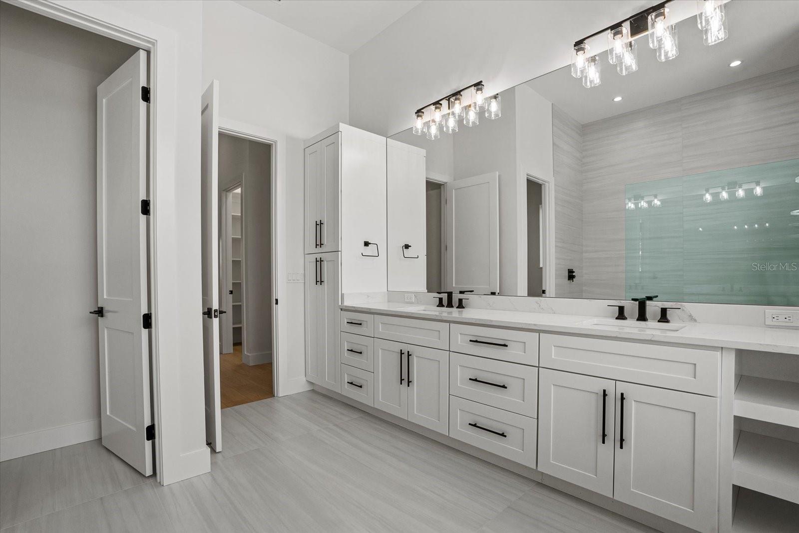 Image 20 of 38 For 1605 Landfall Drive