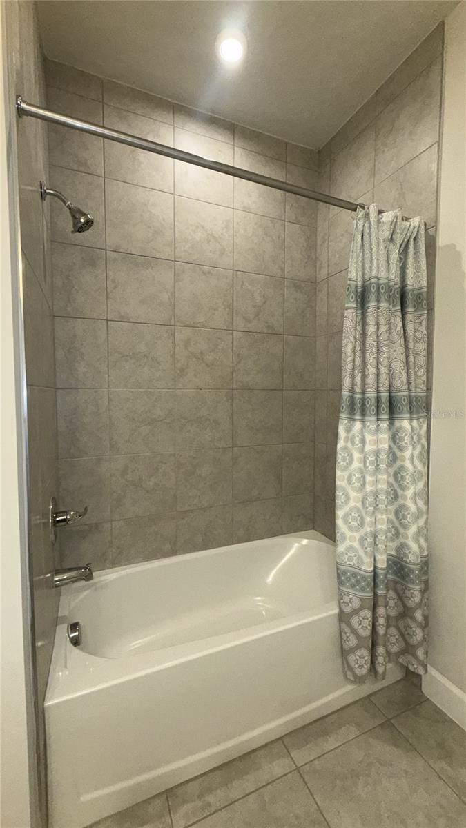 Image 14 of 52 For 11620 61st Street E