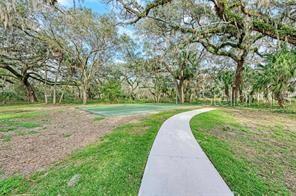 Image 24 of 52 For 11620 61st Street E