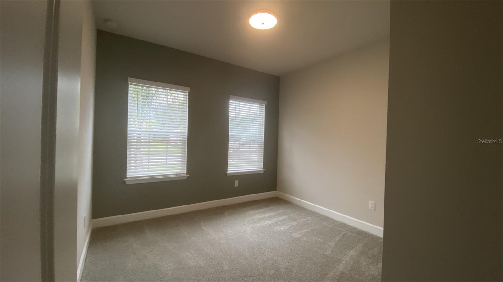 Image 26 of 52 For 11620 61st Street E