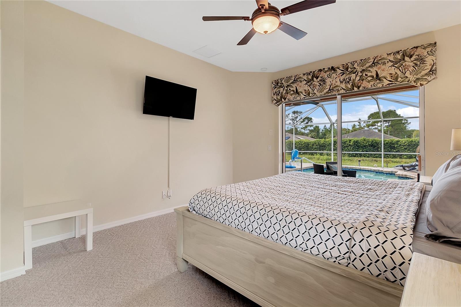 Image 16 of 55 For 2275 Homestead Circle