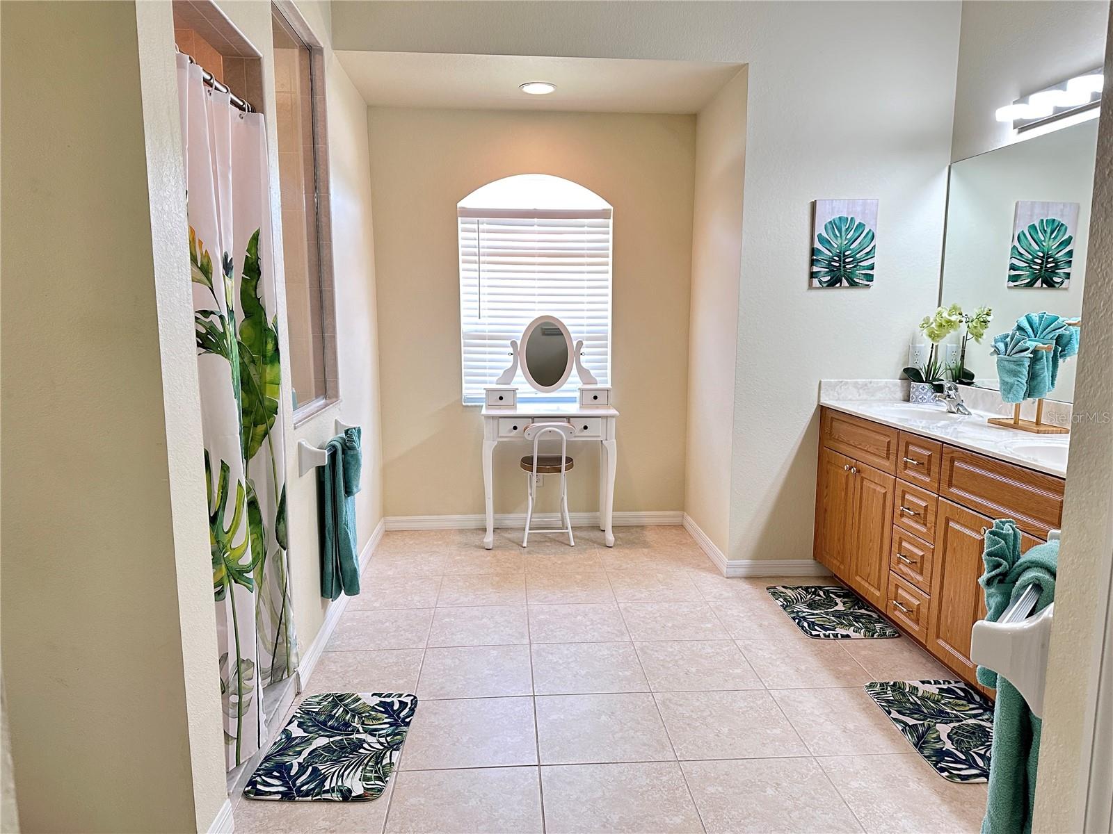 Image 17 of 55 For 2275 Homestead Circle