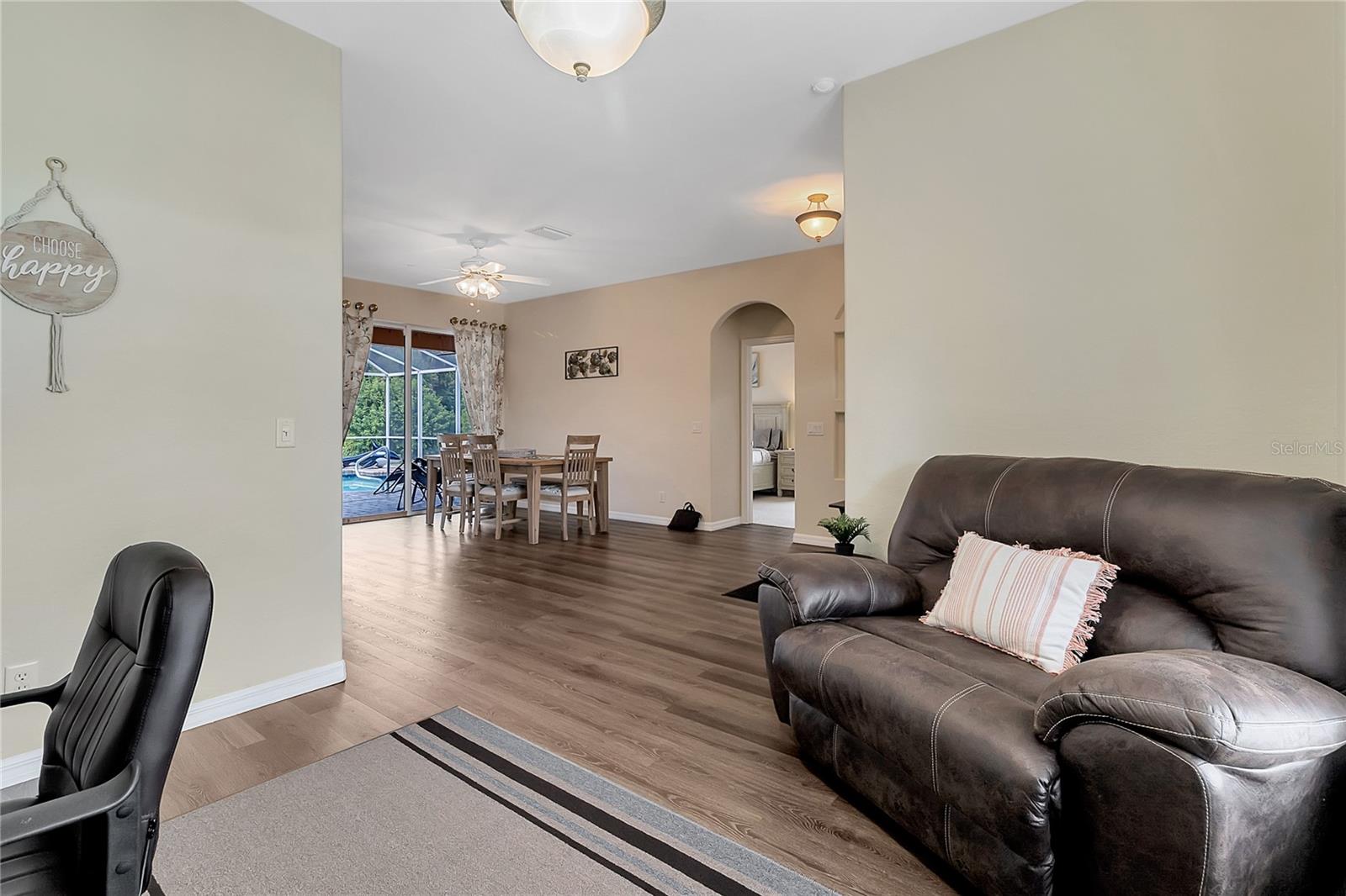 Image 8 of 55 For 2275 Homestead Circle